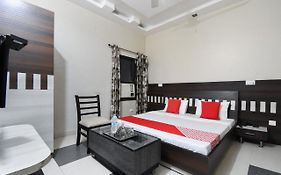 Oyo Hotel In Fatehabad Haryana 3*